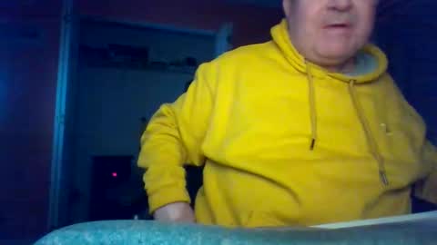 Snapshot of tomcat4848 chatting on January 19, 12:36 am tomcat4848 online show from January 19, 12:36 am