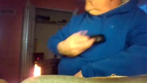 Snapshot of tomcat4848 chatting on February 1, 12:04 pm tomcat4848 online show from February 1, 12:04 pm