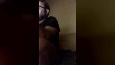 tomcop11111 online show from May 25, 1:33 am
