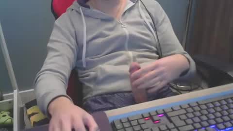 tomin3m online show from January 9, 7:40 pm