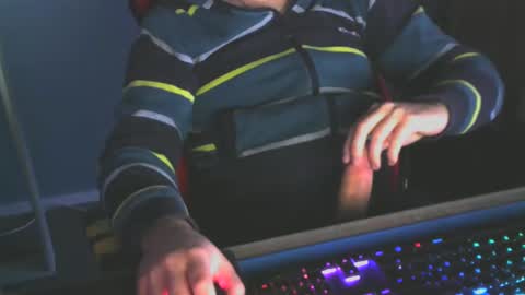 tomin3m online show from February 28, 5:04 pm