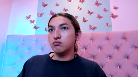   online show from February 15, 12:03 pm