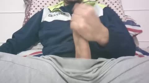 tommaso9046 online show from December 1, 5:24 pm