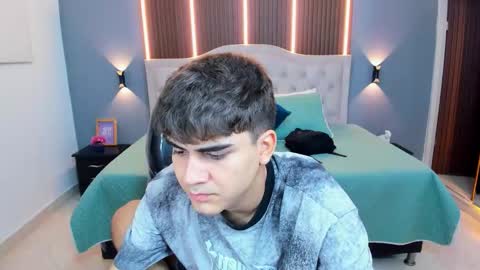 Tommy  online show from February 18, 3:24 am