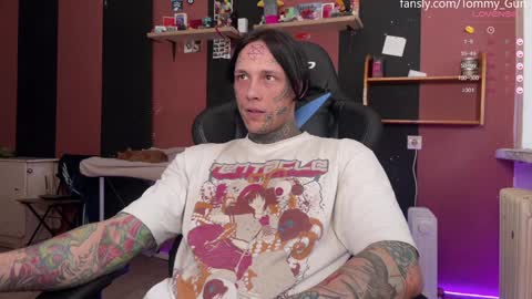 Tommy and Katana online show from December 14, 12:23 pm