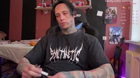 Tommy and Katana online show from December 16, 8:41 am