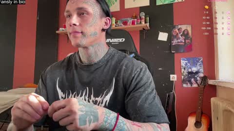 Tommy and Katana online show from December 31, 10:26 am