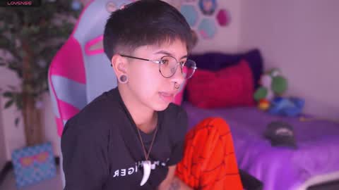 Blue  online show from April 9, 12:54 am