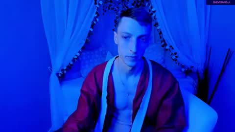 Tommy online show from December 20, 11:06 am