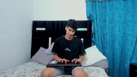 Snapshot of tommy_carlos chatting on January 14, 6:13 am   online show from January 14, 6:13 am