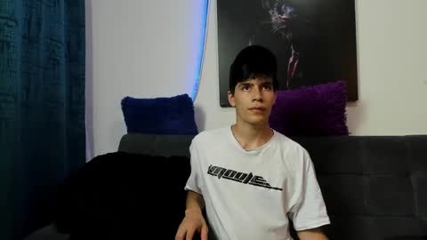 Snapshot of tommy_carlos chatting on February 28, 11:56 pm   online show from February 28, 11:56 pm