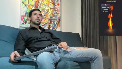 tommy_raym0ndg online show from December 17, 7:37 pm