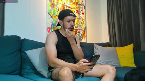 tommy_raym0ndg online show from February 11, 5:23 am