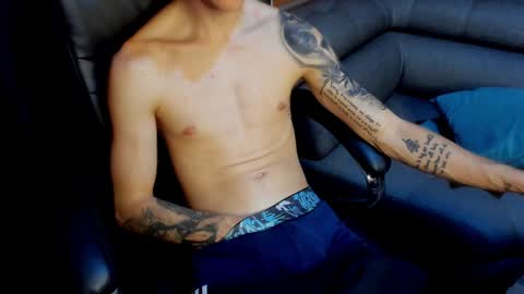 Snapshot of tommy_slater chatting on February 8, 1:11 am Tommy Slater online show from February 8, 1:11 am