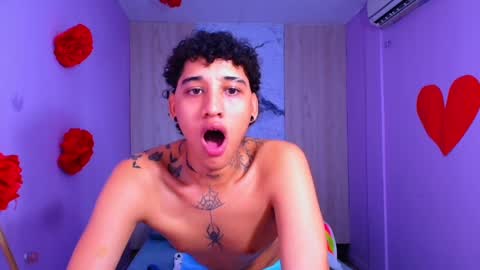 Snapshot of tommy_sweet1 chatting on March 1, 12:01 pm tommy_sweet1 online show from March 1, 12:01 pm