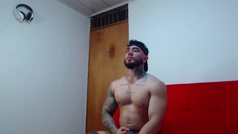 Snapshot of tommyblessd1 chatting on January 18, 9:24 pm Steven online show from January 18, 9:24 pm