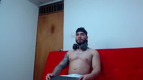Snapshot of tommyblessd1 chatting on January 22, 6:10 am Steven online show from January 22, 6:10 am