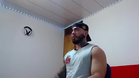 Snapshot of tommyblessd1 chatting on February 28, 5:48 am Steven online show from February 28, 5:48 am