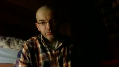 Snapshot of tommycorner chatting on December 25, 11:42 pm tommycorner online show from December 25, 11:42 pm