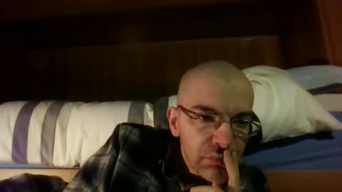 Snapshot of tommycorner chatting on December 31, 10:01 pm tommycorner online show from December 31, 10:01 pm