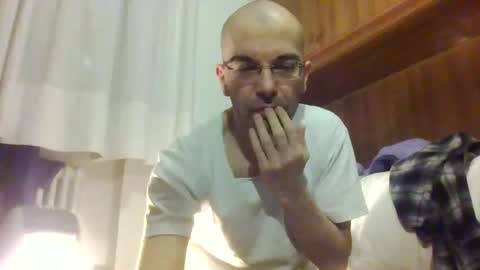 Snapshot of tommycorner chatting on February 8, 10:51 pm tommycorner online show from February 8, 10:51 pm