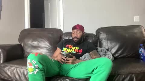 tommydabody online show from December 15, 7:23 am