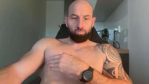 Thomas Fit online show from October 14, 12:50 pm