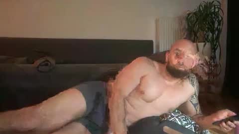 Thomas Fit online show from October 16, 8:32 pm