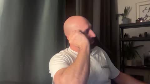 Thomas Fit online show from November 11, 8:09 pm