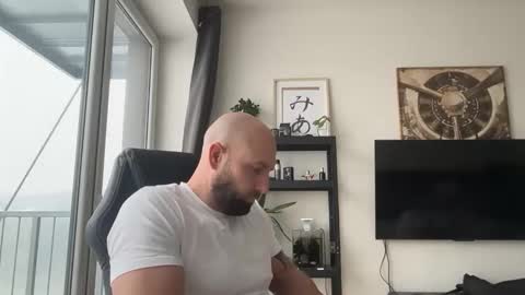 Thomas Fit online show from November 24, 8:25 am