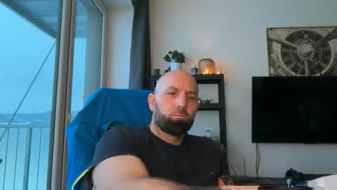 Thomas Fit online show from January 14, 6:52 am