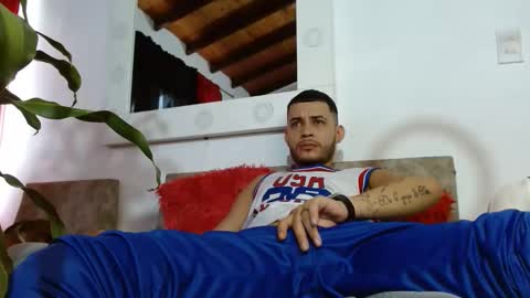 sebasmontoya 777 online show from October 1, 5:41 pm