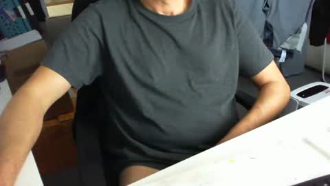 Snapshot of tomtom02029 chatting on December 2, 10:09 am Tom online show from December 2, 10:09 am