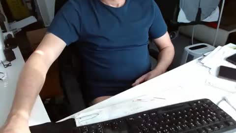 Tom online show from March 9, 8:18 am