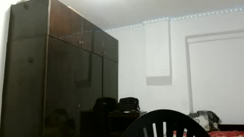 Snapshot of tomylind chatting on June 22, 7:22 pm Onlyfans - Tomylind keep you in touch there online show from June 22, 7:22 pm