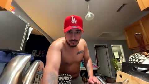 Snapshot of tonij77093 chatting on December 3, 3:14 am Toni online show from December 3, 3:14 am