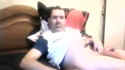 Snapshot of tonio1972 chatting on December 5, 7:28 pm tonio1972 online show from December 5, 7:28 pm