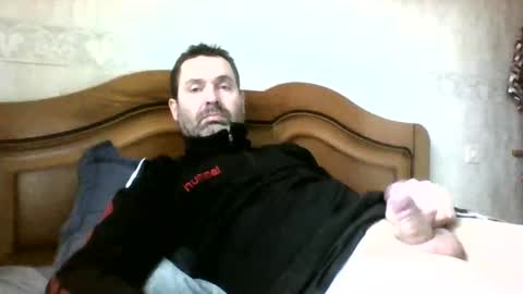 Snapshot of tonio1972 chatting on December 30, 9:37 am tonio1972 online show from December 30, 9:37 am