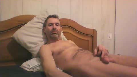 Snapshot of tonio1972 chatting on October 25, 6:57 pm tonio1972 online show from October 25, 6:57 pm