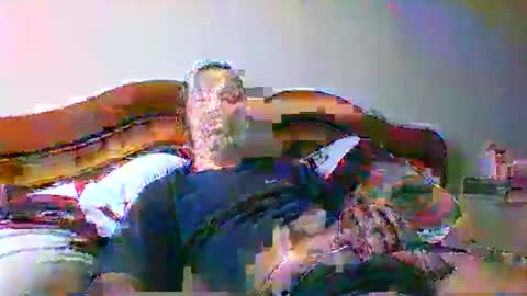 Snapshot of tonio1972 chatting on June 10, 10:03 am tonio1972 online show from June 10, 10:03 am