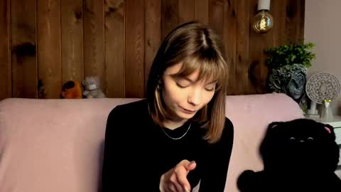 Melissa online show from June 2, 9:11 am