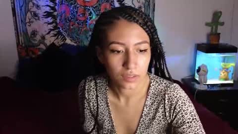 Snapshot of tony_and_sophia chatting on February 4, 12:05 am Sophia Tony online show from February 4, 12:05 am