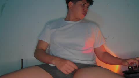 tony_marz online show from April 2, 4:32 am