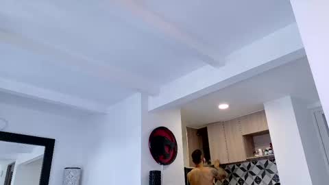 Snapshot of tony_muscle1 chatting on November 16, 8:03 pm tony muscle1 online show from November 16, 8:03 pm