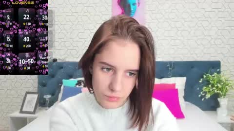 Snapshot of tonya_gray chatting on December 13, 1:48 am tonya_gray online show from December 13, 1:48 am