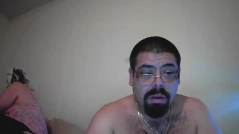 Snapshot of tonyandmichele1977 chatting on January 3, 5:06 am tony and michele online show from January 3, 5:06 am