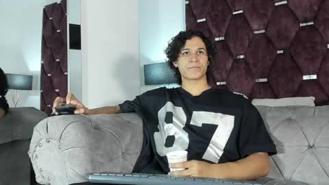 Tony Benedetti online show from April 15, 8:20 pm