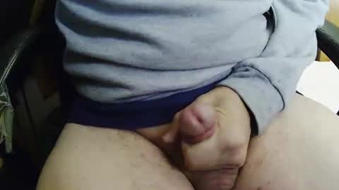 Snapshot of tonydi60 chatting on December 5, 3:41 pm tonydi60 online show from December 5, 3:41 pm