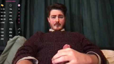 Snapshot of tonydigitt chatting on December 16, 5:23 am tonyd online show from December 16, 5:23 am