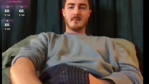 Snapshot of tonydigitt chatting on January 9, 8:50 am tonyd online show from January 9, 8:50 am